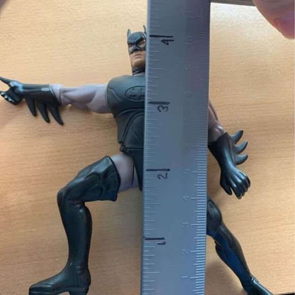 1994 Kenner Legends of Batman Power Guardian Batman Action Figure - Picture 8 of 8
